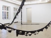 <p>展览现场，<em>Marion Baruch. Widerstandsgeist</em>，Neuer Aachener Kunstverein，德国亚琛，2024年10月6日 &ndash; 11月24日，图片提供：艺术家，麦勒画廊 苏黎世，及Sommer Contemporary Art，特拉维夫，摄影：Simon Vogel</p>
