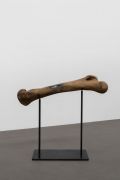 <p>Cao Yu, <em>Nothing Can Ensure that We Will Meet Again</em>, Ice Age - 2014, umbilical cord of the artist&rsquo;s son in 2014, Ice Age mammoth leg bone fossil, crystal resin<br />
bone: 128 x 37 x 27 cm; holder: 108 x 80 x 40 cm; overall: 120 x 128 x 40 cm</p>
