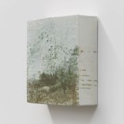<p>Michel Comte,&nbsp;<em>Erosion</em>,&nbsp;2018, porcelain, rock salt, rock flour and mineral pigments, 33 x 33 x 10 cm</p>
