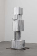 <p>Hu Qingyan, <em>Tower</em>, 2022, marble,181 x 50 x 47 cm</p>
