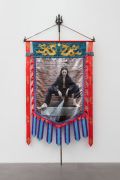 <p>Cao Yu,&nbsp;<em>Dragon Head - Shanhe Declaration,</em> 2023, embroidered satin antique battle flag, cast iron trident, leather rope, 346 x 165 cm (flag: 250 x 160 cm)</p>
