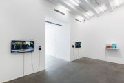 <p>展览现场，<em>狂人日记</em>，麦勒画廊 北京-卢森，中国北京，2017年9月9日－2017年10月22日</p>
