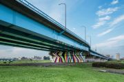 <p>Lang/Baumann, <em>Beautiful Bridge #2</em>, foil, 2016, 8.7 x 27 m, installation view, <em>Tokyo Art Flow</em>, Futakotamagawa Station area, Tokyo, Japan</p>
