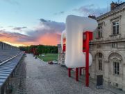 <p>Exhibition view, Lang/Baumann, <em>Comfort #20</em>, Polyestergewebe, Gebl&auml;se, 14 x 6,8 x 10,4m, Group exhibition, 2022, <em>L'Air des G&eacute;ants</em>, Parc de la Villette, Paris, France</p>
