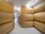 <p>Exhibition view, Lang/Baumann, <em>Comfort #21</em>, Polyestergewebe, Gebl&auml;se, 2x3 Rohre zu je 94 cm &Oslash;, 38m lang, Solo exhibition, Aldea, Bergen, Norway</p>

