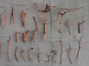 <p><em>gewachsene Linien &amp; verlorene Fl&auml;chen</em>, 2023, Kunst &amp; Bau-Project, Primarschule Wasgenring Basel, galvanized branches and trash pieces from the school park, photo by Serge Hasenb&ouml;hler</p>
