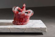 <p>Cao Yu, <em>The Thing Over the Head</em>, 2022 - 2024, coloured glaze, marble, 32 x 34 x 34 cm (coloured glaze sculpture), 8.5 x 80 x 80 cm (marble sculpture), overall: 40.5 x 80 x 80 cm, detail</p>

