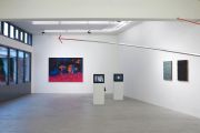 <p>展览现场，<em>Extended Ground&nbsp;-<em>&nbsp;</em>群展</em>，麦勒画廊 北京-卢森，瑞士卢森，2017年11月23日 &ndash; 2018年2月9日</p>
