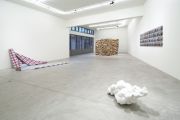 <p>Exhibition view, 借尸还魂 <em>Reincarnation in a New Guise</em>, Galerie Urs Meile, Lucerne, 1.2.&nbsp;&ndash; 30.3.2013</p>
