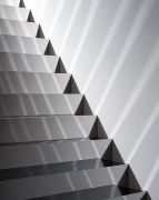 <p>诺特&middot;维塔尔，<em>梯子</em>，2013，不锈钢，528 x 860 x 568 cm，局部</p>
