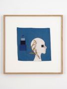 <p>洛雷达纳&middot;斯佩里尼，<em>Untitled</em>，2023，棉布，棉线，植物，49.5 x 49.5 cm（带框）</p>
