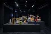 <p>展览现场，<em>如果你的眼睛不用来看，就会用来哭</em>，上海外滩美术馆，中国上海，2019年3月23日 &ndash; 5月26日</p>
