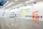 <p>展览现场，马里昂&middot;巴鲁克，<em>Mouvement perp&eacute;tuel, essayer dire</em>，Magasin des horizons - CNAC，法国格勒诺布尔，2020年10月29日 - 12月10日</p>

