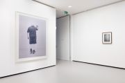 <p>Urs L&uuml;thi, Exhibition view, <em>L&rsquo;une ou l&rsquo;autre v&eacute;rit&eacute;</em>, Mus&eacute;e des Beaux-Arts, Le Locle, Switzerland, October 11, 2025 - March 1, 2026</p>
