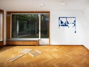 <p>马里昂&middot;巴鲁克. <em>Social Fabric</em>，展览现场，Haus Lange, Kunstmuseen Krefeld，2024, &copy; 艺术家、麦勒画廊 苏黎世、Sommer Contemporary Art，特拉维夫</p>
