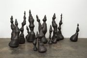 <p>Hu Qingyan, <em>Idiots</em>,&nbsp;2015, steel, air, 14 pcs, height from 71 to 180 cm</p>
