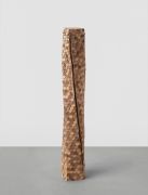 <p>Mirko Baselgia,&nbsp;<em>spiral beauty,</em> 2022, Wood, Stone, 143 x 16.5 x 16.5 cm</p>
