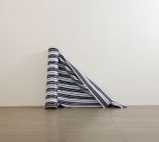 <p>Hu Qingyan, <em>A Roll of Blue White Striped Cloth</em>,&nbsp;2012, acrylic on canvas, 120 x 2950 cm</p>
