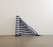 <p>Hu Qingyan, <em>A Roll of Blue White Striped Cloth</em>,&nbsp;2012, acrylic on canvas, 120 x 2950 cm</p>
