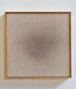<p>Mirko Baselgia, <em>One breath</em>, 2022, handwoven linen from the Tessanda Val M&uuml;stair, larch wood, mineral pigments, 25.3 x 25.3 x 2.2 cm</p>
