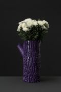 <p>Tobias Rehberger, <em>Shao Fan</em>,&nbsp;2019, ongoing series of vase portraits, PLA Filament (3D printed), chrysanthemums, 50 x 29 x 24 cm (vase)</p>
