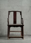 <p>Ai Weiwei, <em>Fairytale - 1001 Chairs</em>, 2007, (Nr. D - 078), Qing Dynasty wooden chairs [1644-1911], 100 cm</p>
