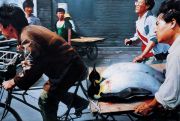 <p>Wang Xingwei, <em isrender="true">New Beijing</em>, 2001, oil on canvas, 200 x 300 cm</p>
