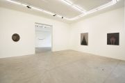 <p>Exhibition View, <em>Face to Face</em>, Galerie Urs Meile, Lucerne, Switzerland, 25.04. - 08.08.2014</p>
