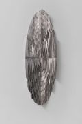 <p>Yang Mushi,&nbsp;<em>Circulating - Edge,</em> 2024, recycled stainless steel, 151 x 50 x 16 cm</p>
