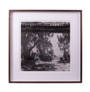 <p>蔡东东，<em>开裂的墙</em>，2022，手工银盐照片，44 x 43 cm（照片），52.5 x 41.5 cm（带框），5 版 + 1 AP</p>
