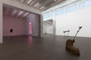 <p>展览现场，<em>路过人间</em>，麦勒画廊 北京-卢森，中国北京，2021年6月5日 &ndash; 8月15日</p>
