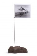 <p>Cai Dongdong,&nbsp;<em>Banners,</em> 2018, silver gelatin print, stainless steel, stone, aluminum plate, 144.4 x 69 x 14.5 cm, edition of 3 + 1 AP</p>

