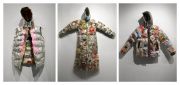 <p isrender="true">李钢，<em isrender="true">羽绒服</em>，2010，c-print，58 x 124 cm，6版</p>
