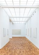 <p>Exhibition View, <em isrender="true">Weisses Feld</em>, Hamburger Bahnhof&nbsp;- Museum f&uuml;r Gegenwart, Berlin, Germany, 26.4.&nbsp;- 5.8.2012</p>
