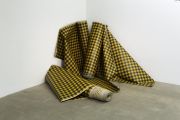 <p>Hu Qingyan, <em>Black and Yellow Cloth</em>,&nbsp;2014, acrylic on canvas, 3 rolls, each roll 115 &times; 3000 cm</p>
