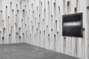 <p>展览现场，<em>BLACK HOLES</em>，麦勒画廊 北京-卢森，瑞士卢森，2008年8月29日 &ndash; 11月8日</p>
