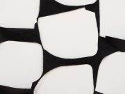 <p>马里昂&middot;巴鲁克. <em>Social Fabric</em>，展览现场，Haus Lange, Kunstmuseen Krefeld，2024, &copy; 艺术家、麦勒画廊 苏黎世、Sommer Contemporary Art，特拉维夫</p>

