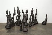 <p>Hu Qingyan, <em>Idiots</em>,&nbsp;2015, steel, air, 14 pcs, height from 71 to 180 cm</p>

