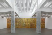 <p>展览现场，<em>咚！咚！</em>，麦勒画廊，中国北京，2021年12月4日 - 2022年2月27日</p>
