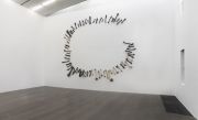 <p>展览现场，<em>侧棱</em>，麦勒画廊 北京-卢森，中国北京，2013年3月2日 &ndash; 4月28日</p>
