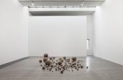 <p>展览现场，<em>侧棱</em>，麦勒画廊 北京-卢森，中国北京，2013年3月2日 &ndash; 4月28日</p>
