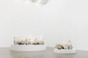 <p>展览现场，<em>LI GANG</em>，麦勒画廊 北京-卢森，中国北京，2016年11月5日 &ndash; 2月19日</p>

