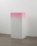 <p>Li Gang, <em>Pedestal</em> (No. 5), 2012, wooden plinth, banknote pigment, 140 x 70 x 45 cm</p>
