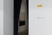 <p>展览现场，刘麟瑶，<em>203</em>，麦勒画廊 &middot; 弦 xi&aacute;n，中国北京，2025年4月13日 &ndash; 5月11日</p>
