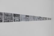 <p>展览现场，刘麟瑶，<em>203</em>，麦勒画廊 &middot; 弦 xi&aacute;n，中国北京，2025年4月13日 &ndash; 5月11日</p>
