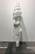 <p>米尔科&middot;巴泽吉亚，<em>Determination</em>，2013，大理石，180 x 33 x 33 cm</p>
