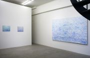 <p>展览现场，<em>BO (WAVES)</em>，麦勒画廊 北京-卢森，瑞士卢森，2018年4月26日 &ndash; 8月3日</p>
