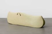<p>Miao Miao, <em>Boat</em>, 2023, plastic, foaming powder, acrylic, steel wire, 89 x 275 x 68 cm</p>
