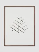 <p>米尔科&middot;巴泽吉亚，<em>three directions</em>，2021，纸上鸡腿蘑内的墨水，44 x 33 cm；47.5 x 36.5 cm (带框)</p>
