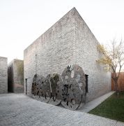 <p>展览现场，<em>guarda 看</em>，麦勒画廊 北京-卢森，中国北京，2013年11月16日 &ndash; 2014年1月19日</p>
